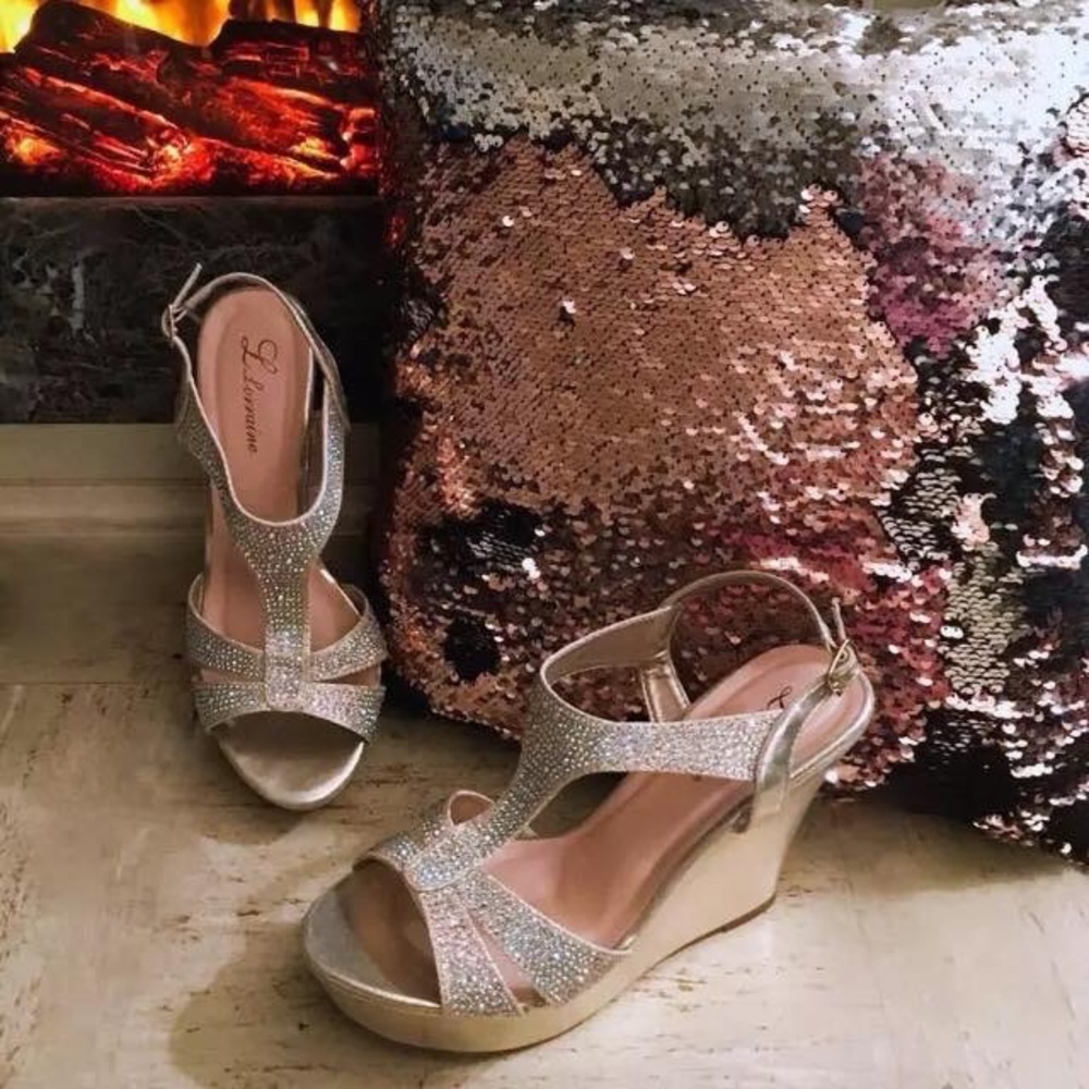 L. Lorraine Women's Silver/Gold Platform Wedges